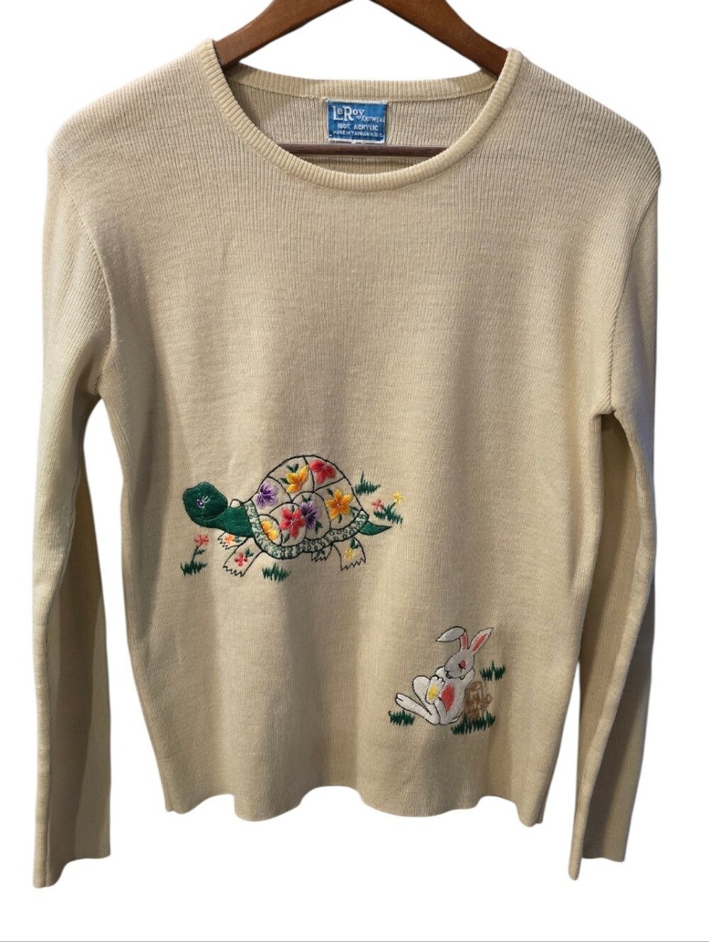 70s LeRoy Knitwear Embroidered Turtle & Bunny Sweater Cream M - Picture 2 of 11